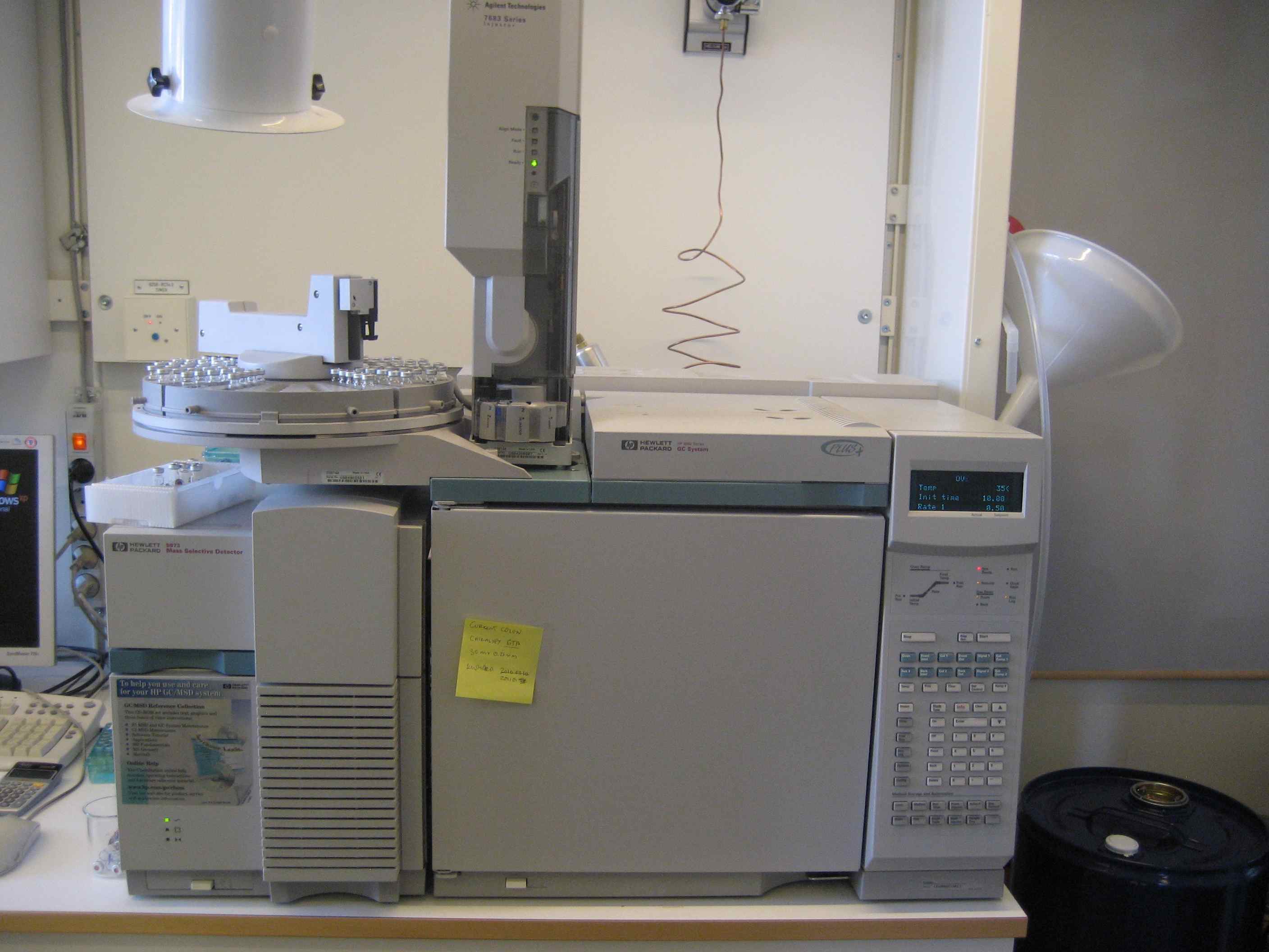 Picture of GC with autosampler
